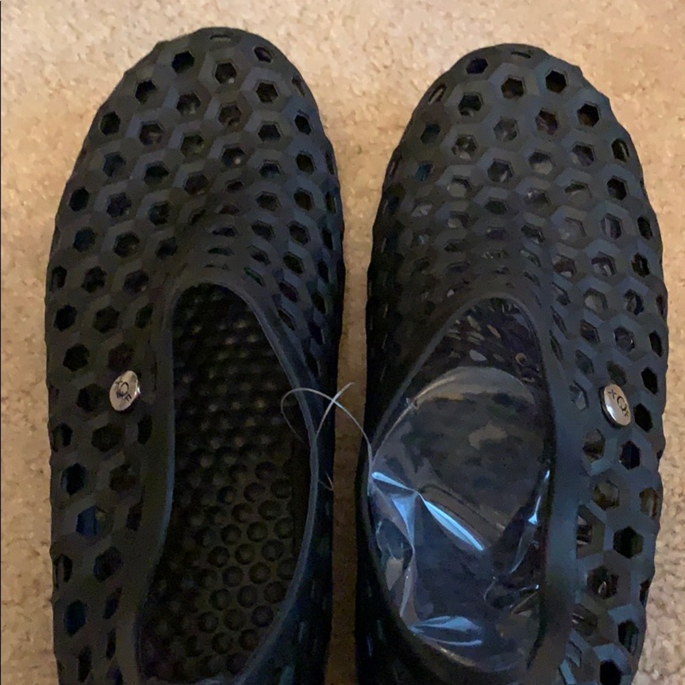 Water shoes